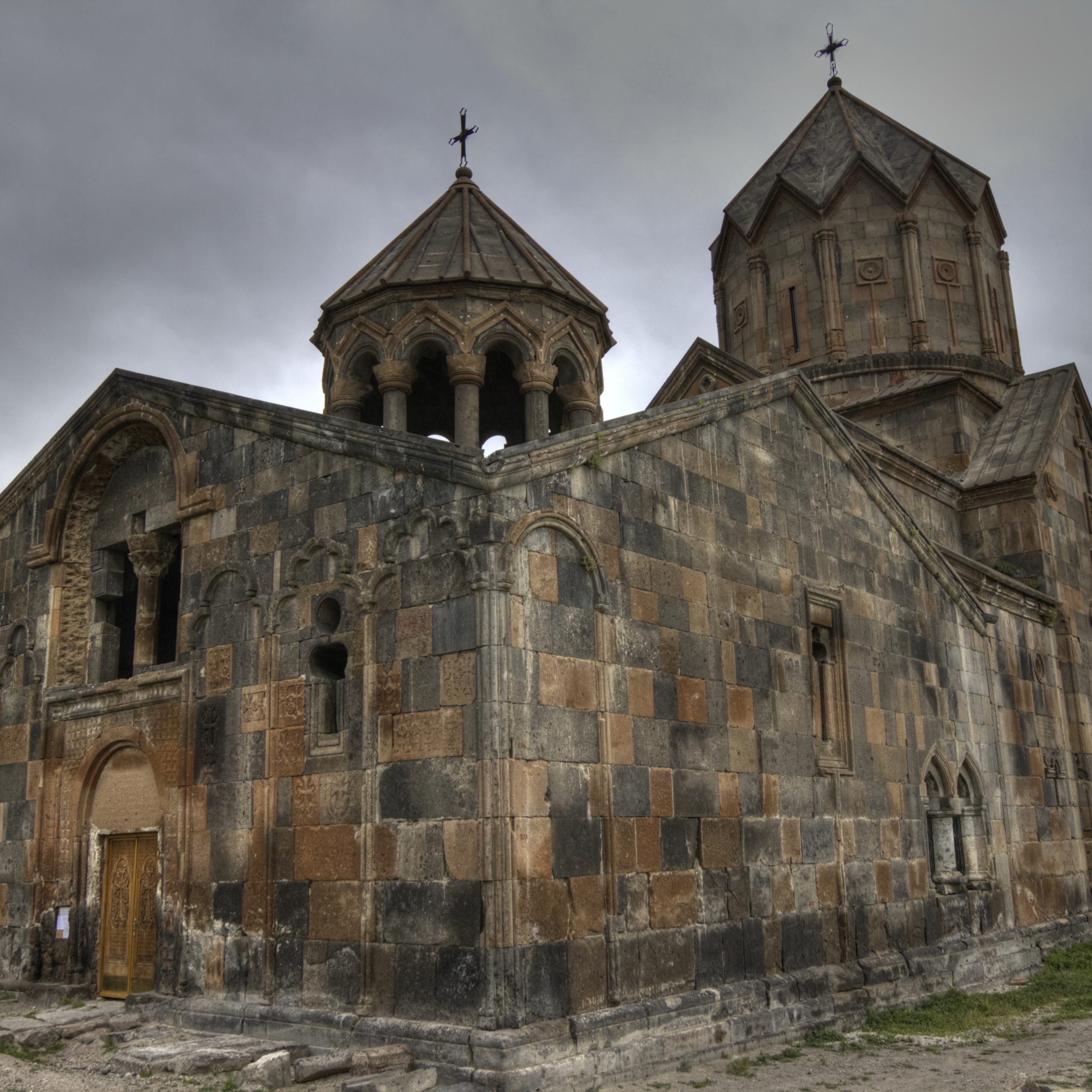 2. Hovhannavank Monastery